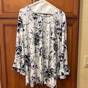 Karl Lagerfeld Black and White Floral Blouse